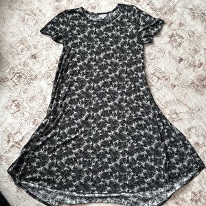 LuLaRoe rose T-shirt dress